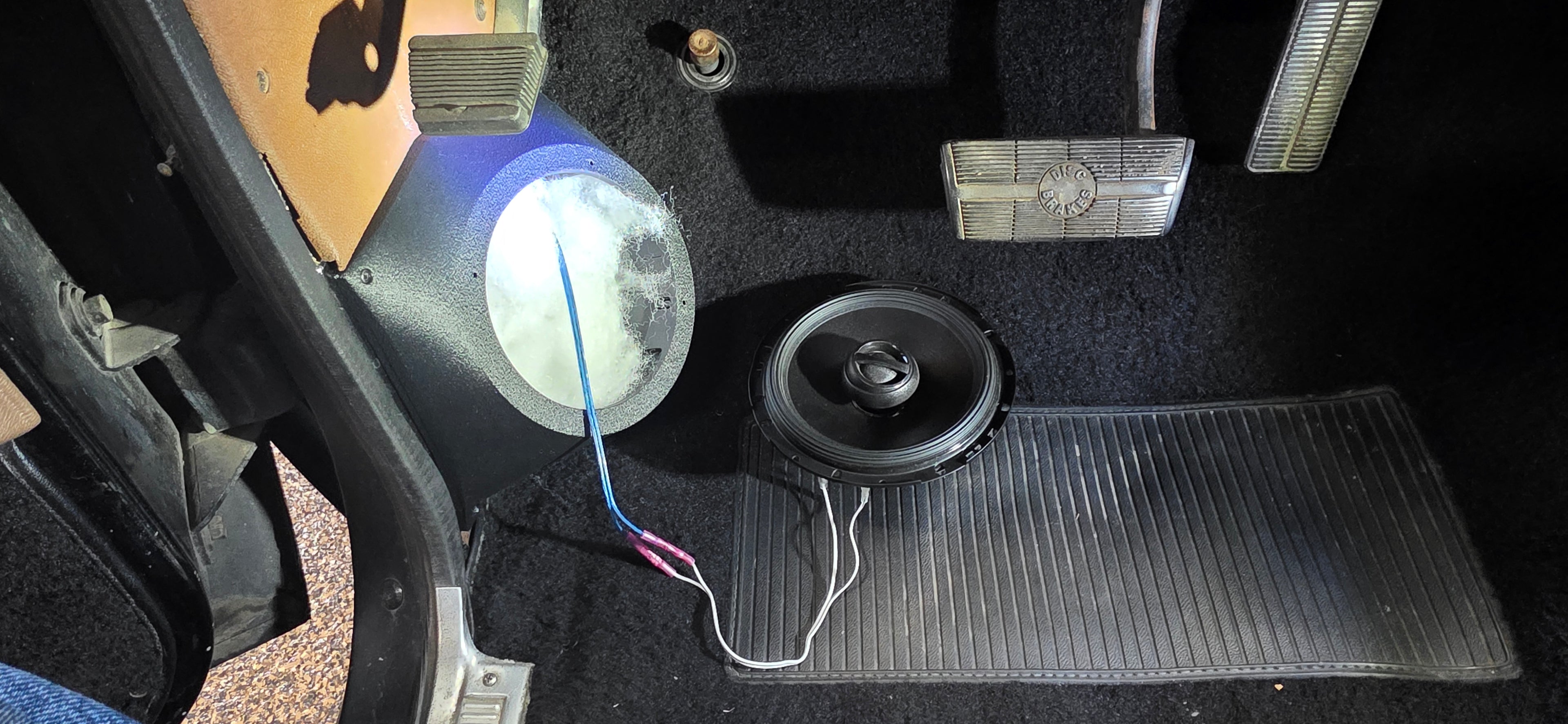 73-87(91) Beta Series - 6.5" Kick Panel Speaker Pods
