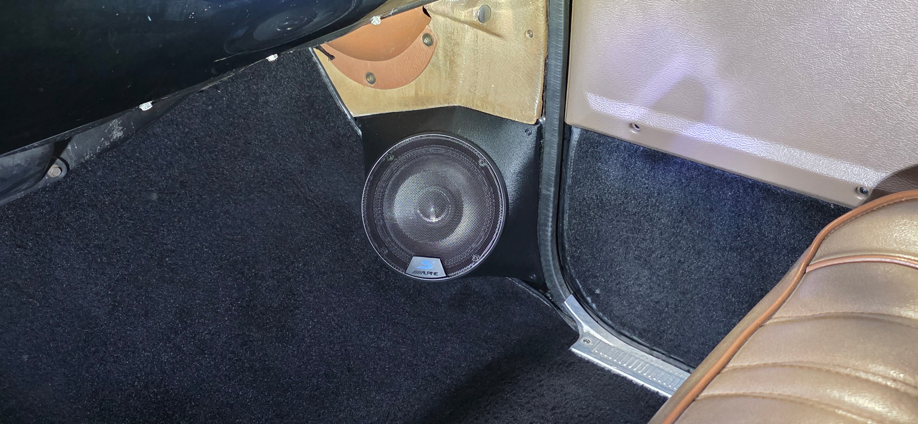 73-87(91) Beta Series - 6.5" Kick Panel Speaker Pods